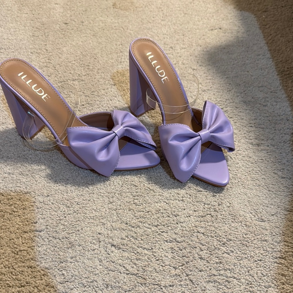 Illude Lavender Bow Block Heel Mules